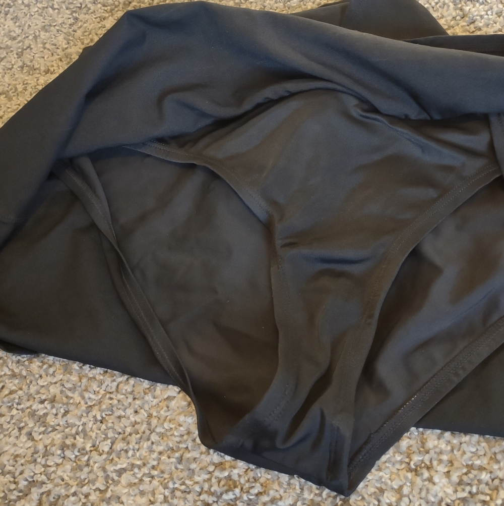 Nike Black Swim Bottoms - Picture 3 of 8